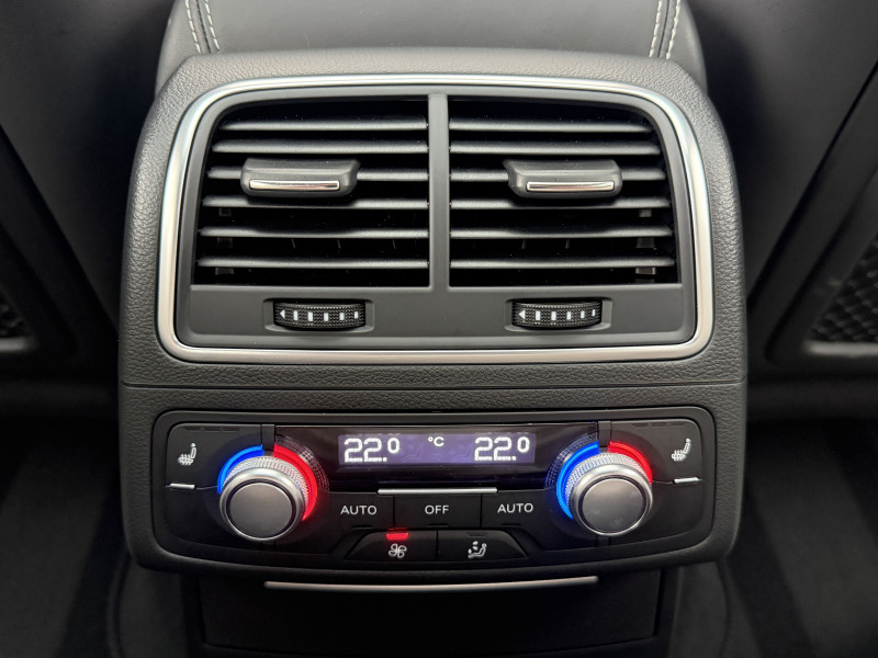AUDI S6 AVANT - Photo 12