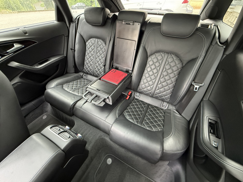 AUDI S6 AVANT - Photo 18