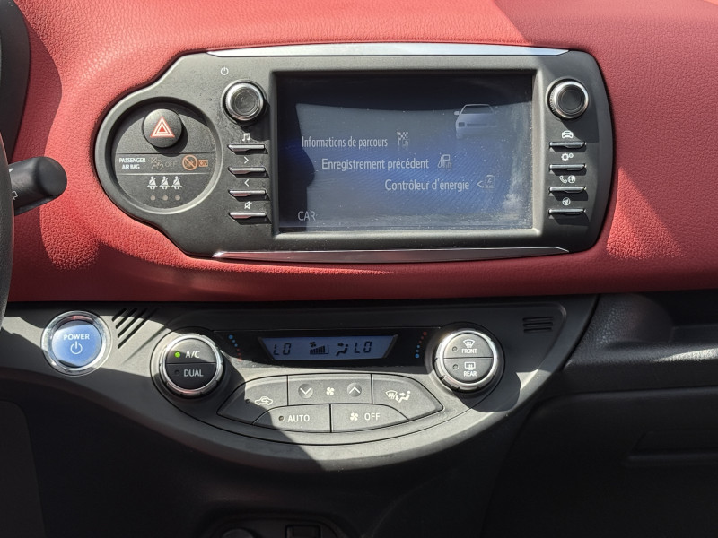 TOYOTA YARIS - Photo 12