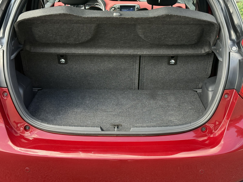 TOYOTA YARIS - Photo 6