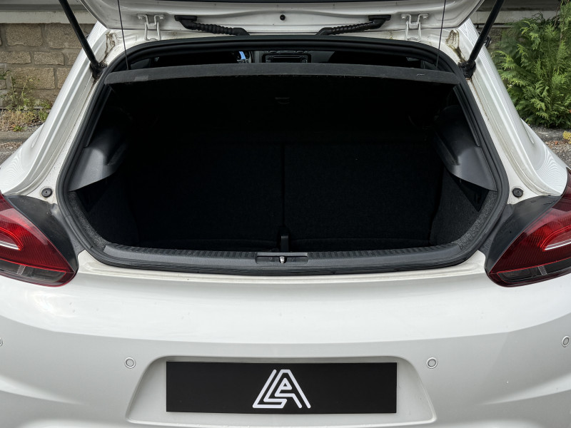 VOLKSWAGEN SCIROCCO - Photo 5