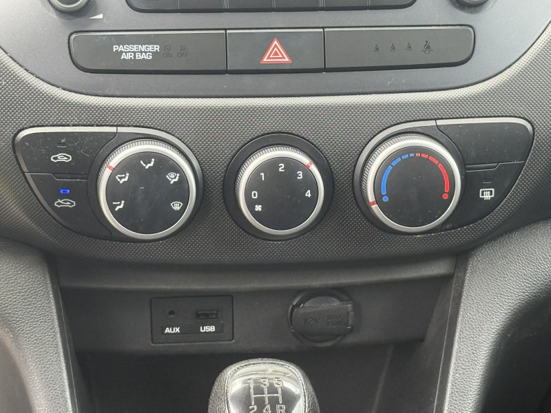 HYUNDAI I10 - Photo 10