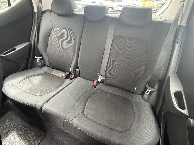 HYUNDAI I10 - Photo 13