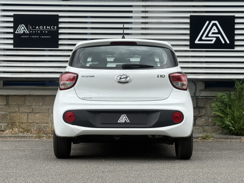 HYUNDAI I10 - Photo 15