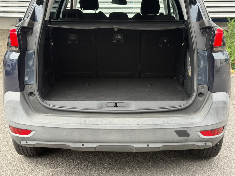 PEUGEOT 5008 - Photo 9