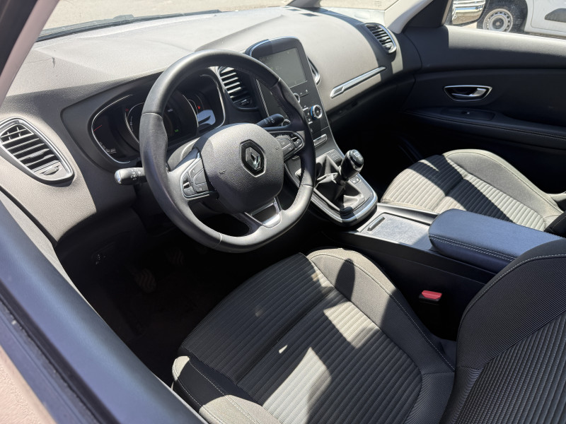 RENAULT GRAND SCENIC IV - Photo 3