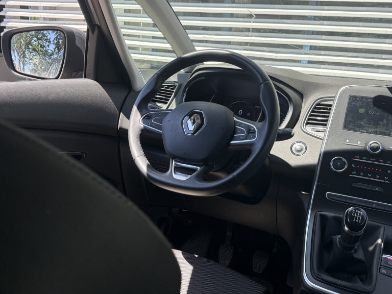 RENAULT GRAND SCENIC IV - Photo 9