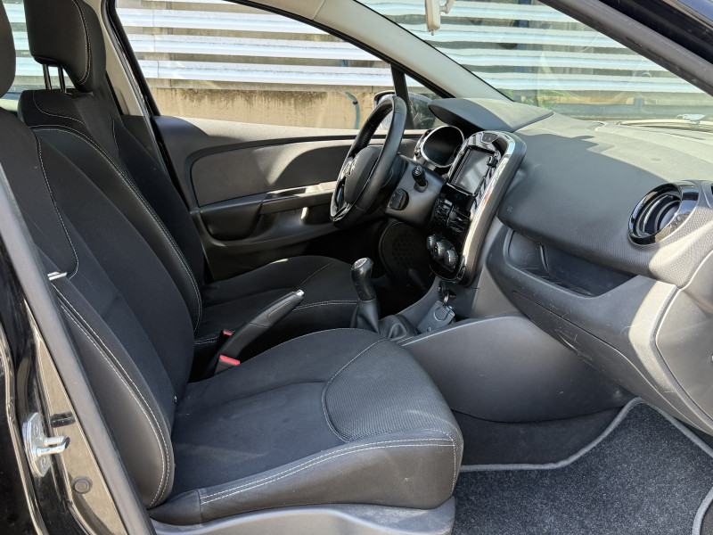 RENAULT CLIO IV - Photo 13