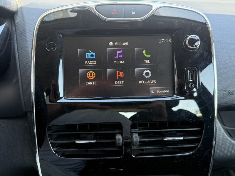 RENAULT CLIO IV - Photo 14