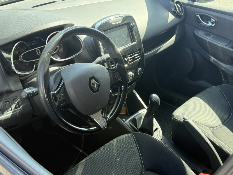 RENAULT CLIO IV - Photo 3