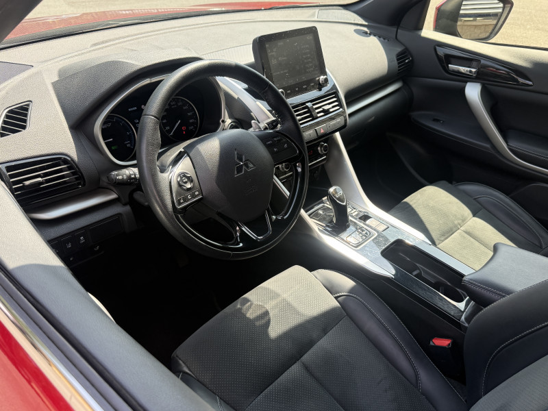 MITSUBISHI ECLIPSE CROSS - Photo 3