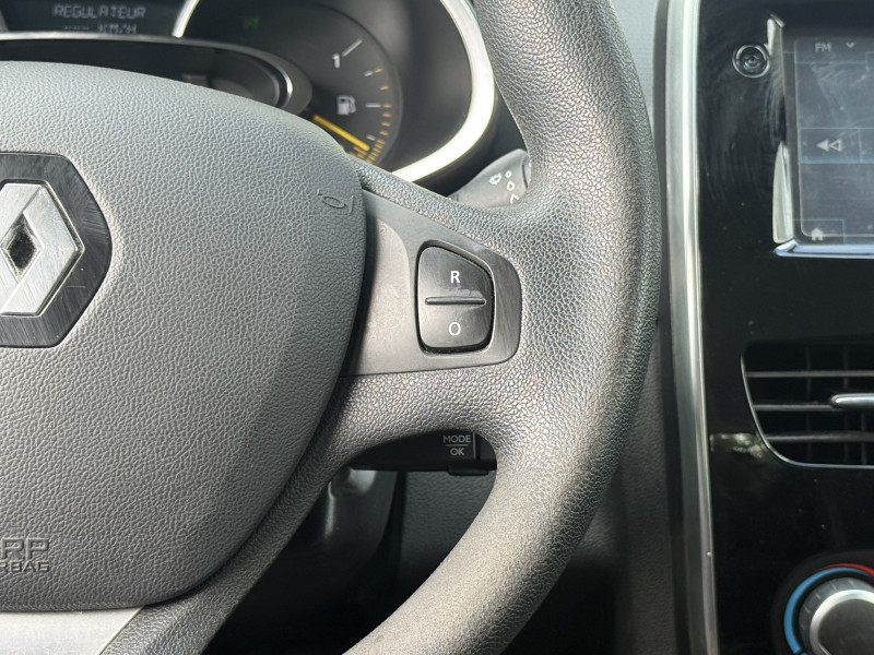 RENAULT CLIO IV - Photo 10