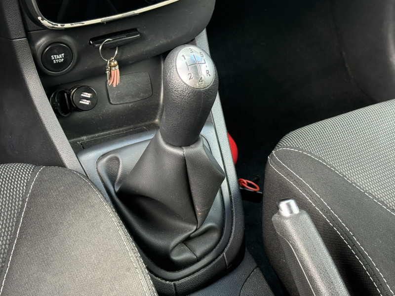 RENAULT CLIO IV - Photo 11