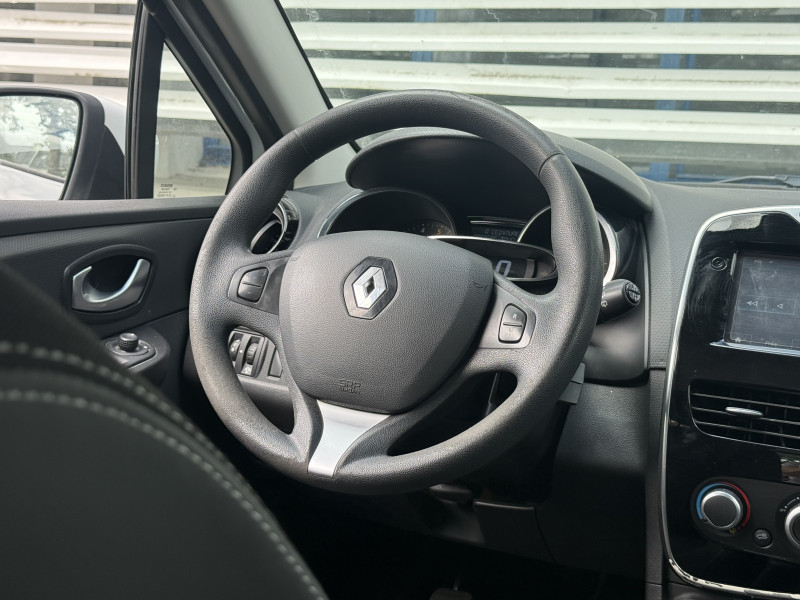 RENAULT CLIO IV - Photo 8