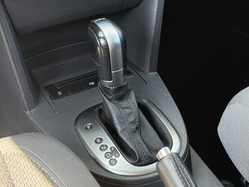 VOLKSWAGEN TOURAN - Photo 13