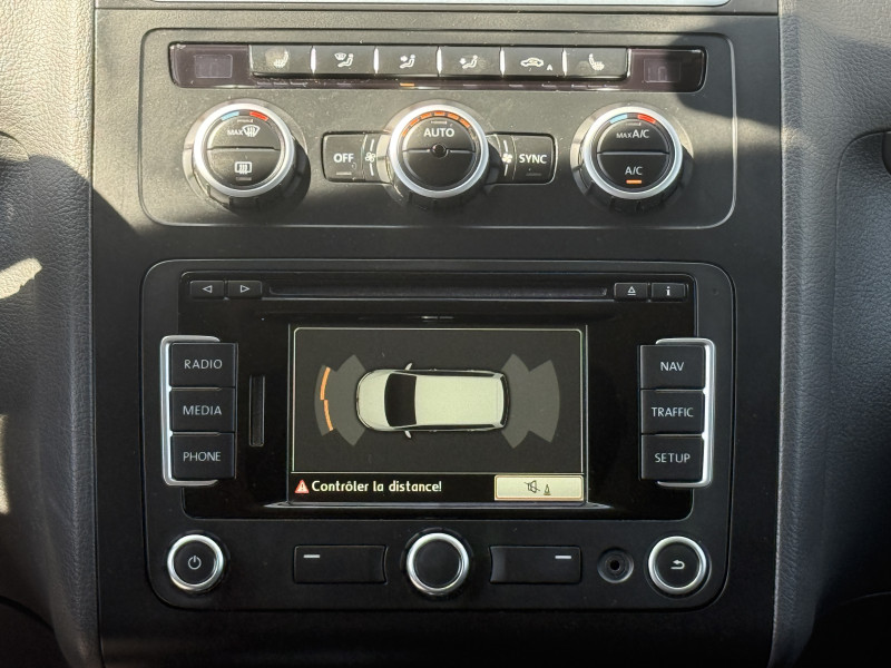 VOLKSWAGEN TOURAN - Photo 14