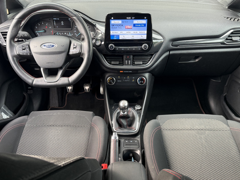 FORD FIESTA - Photo 8