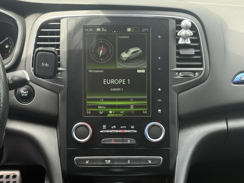 RENAULT MEGANE IV - Photo 12