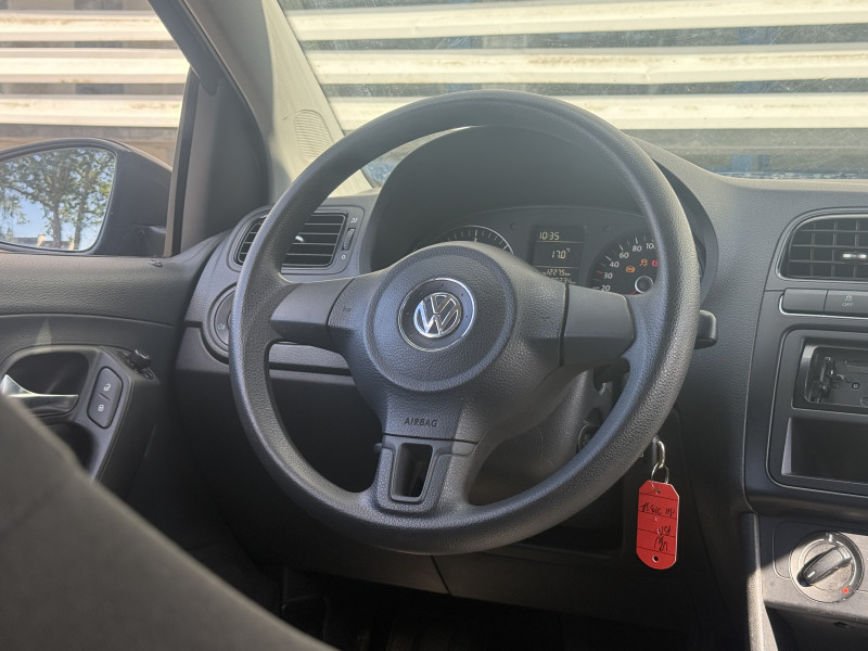VOLKSWAGEN POLO - Photo 8