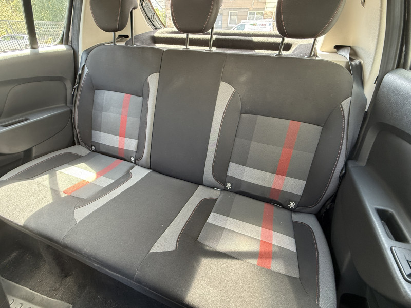 DACIA SANDERO - Photo 14