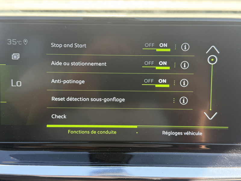 PEUGEOT 2008 - Photo 12
