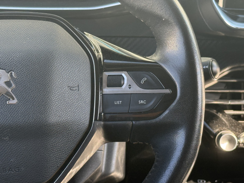 PEUGEOT 2008 - Photo 9