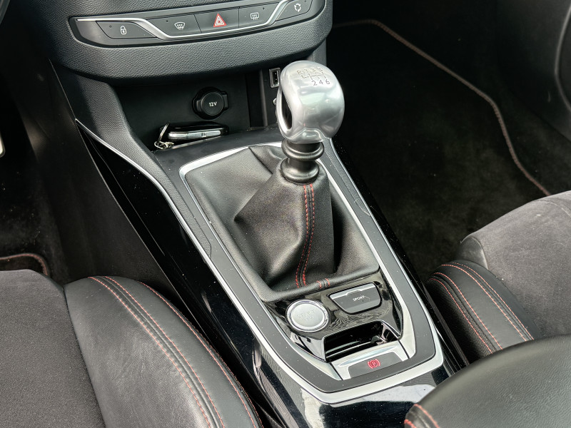 PEUGEOT 308 - Photo 12