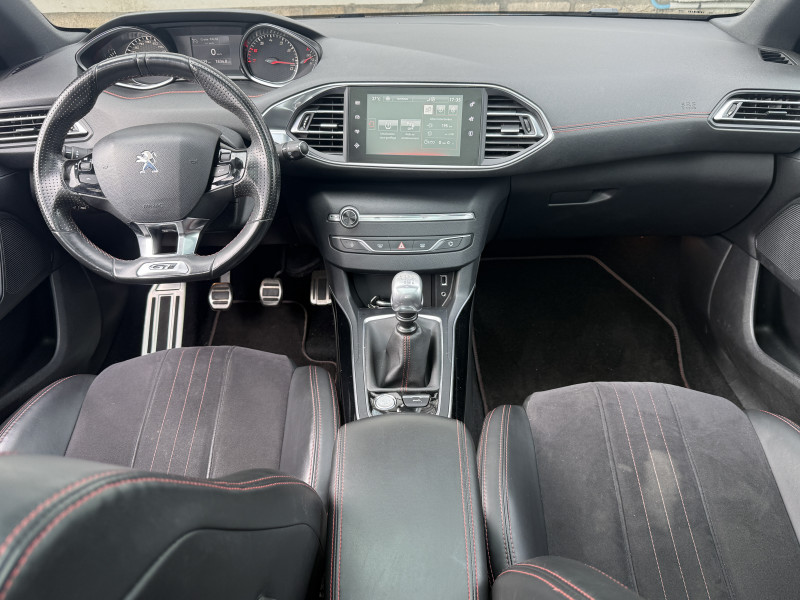 PEUGEOT 308 - Photo 16