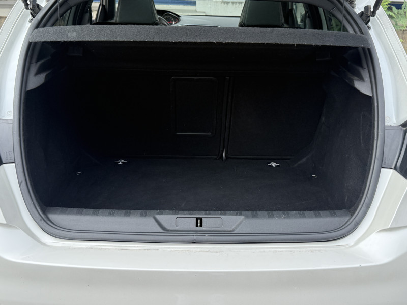 PEUGEOT 308 - Photo 5