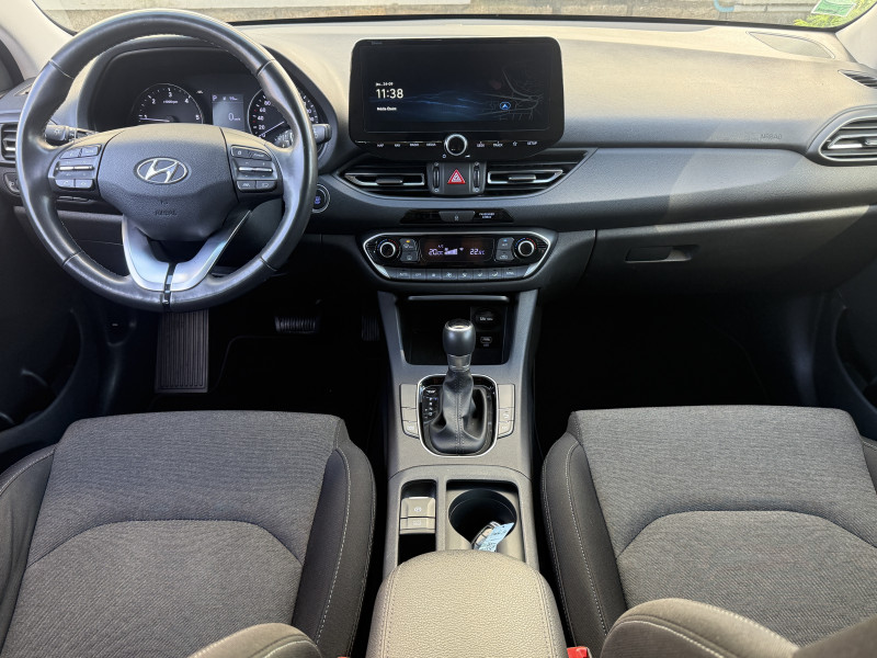 HYUNDAI I30 - Photo 8